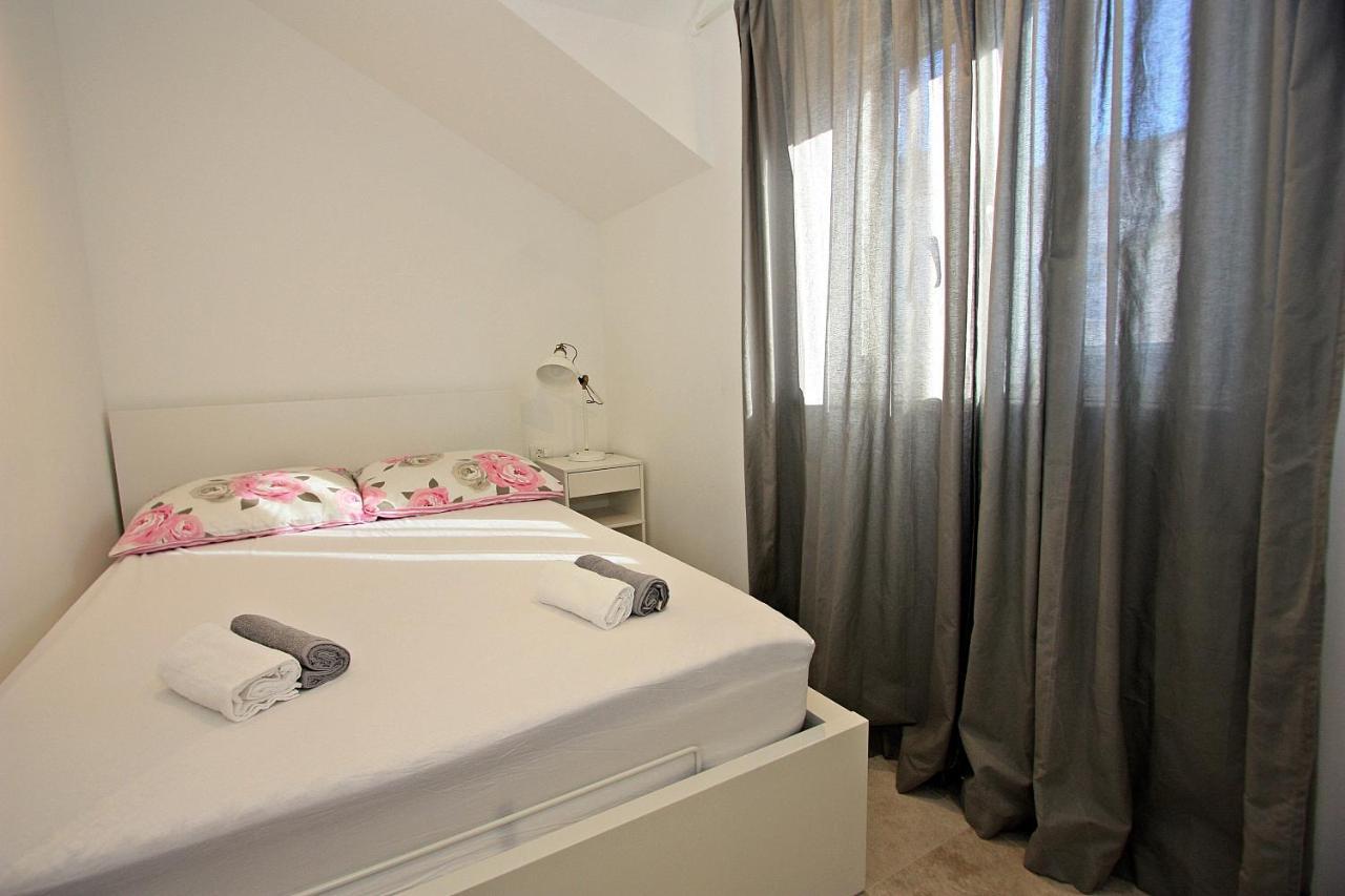 Apartman Ivana Supetar Luaran gambar